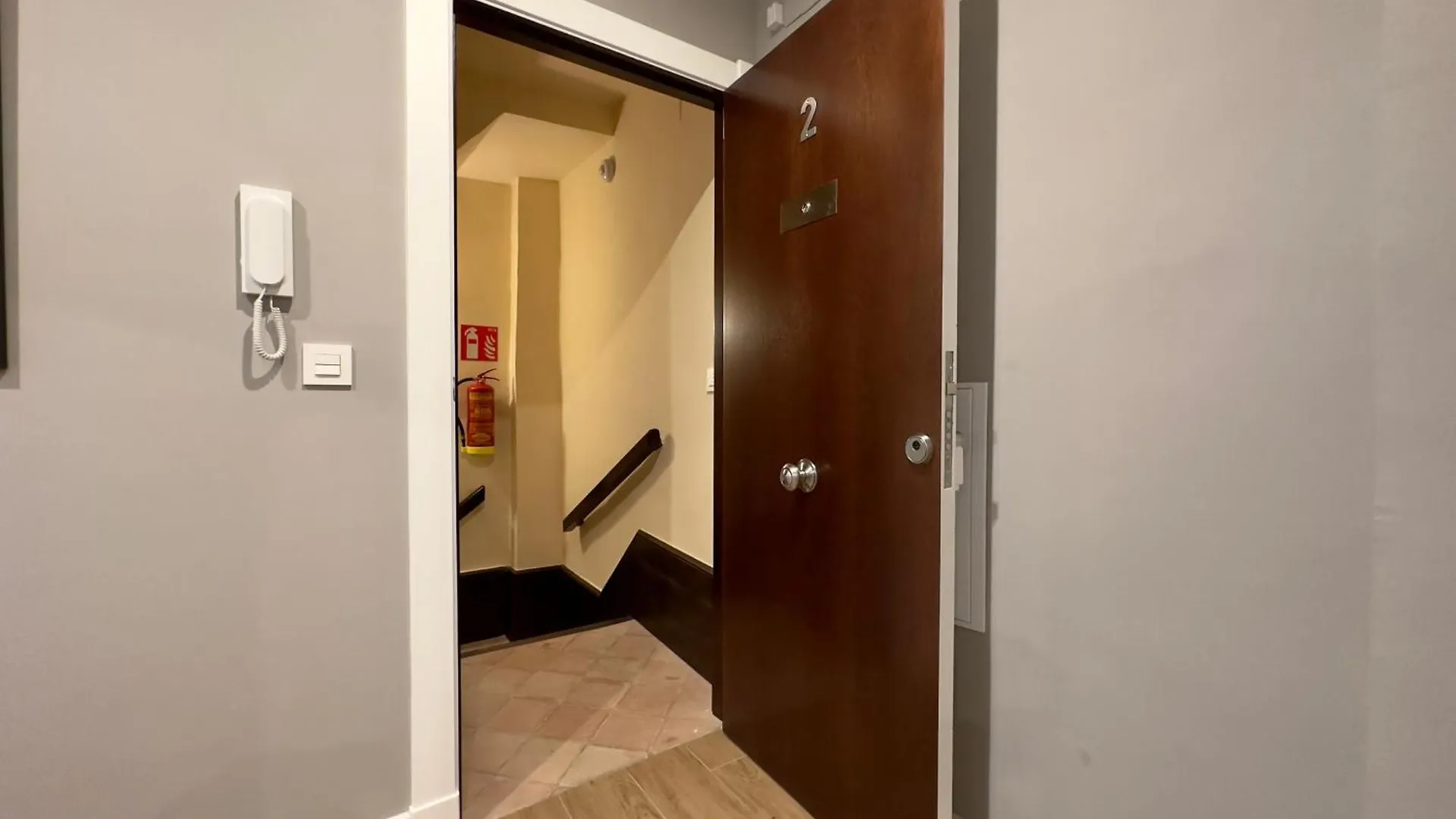 Apartamentos Anaya,1º,2º En Pleno Centro De Granada