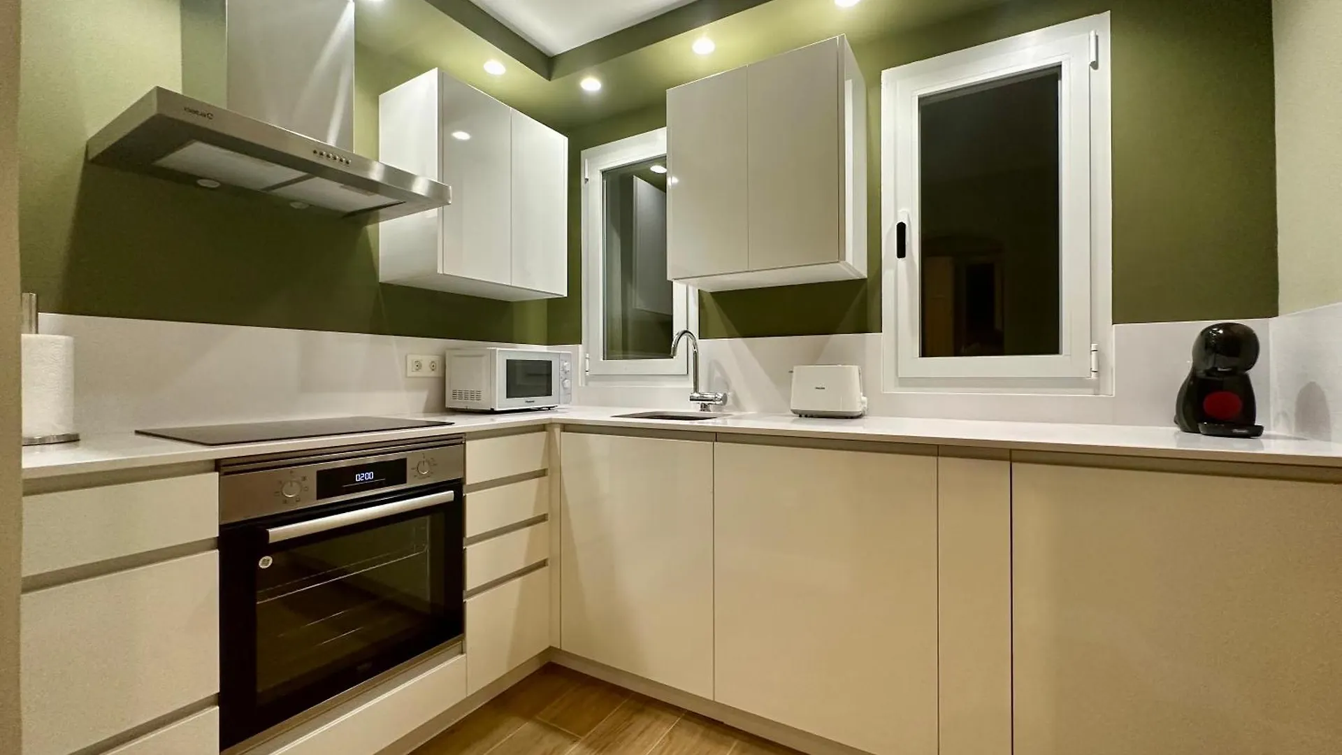 Apartamentos Anaya,1º,2º En Pleno Centro De Granada