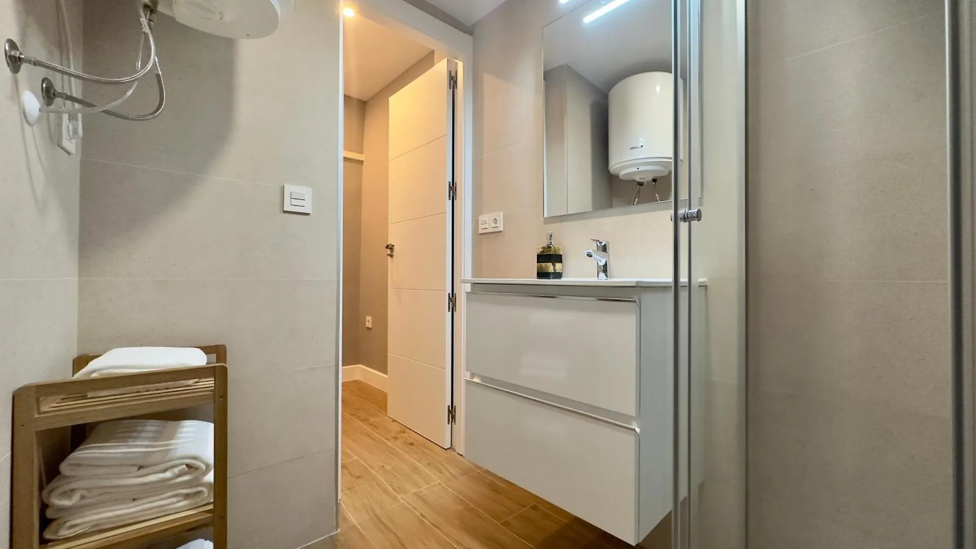 아파트 Apartamentos Anaya,1º,2º En Pleno Centro De 그라나다