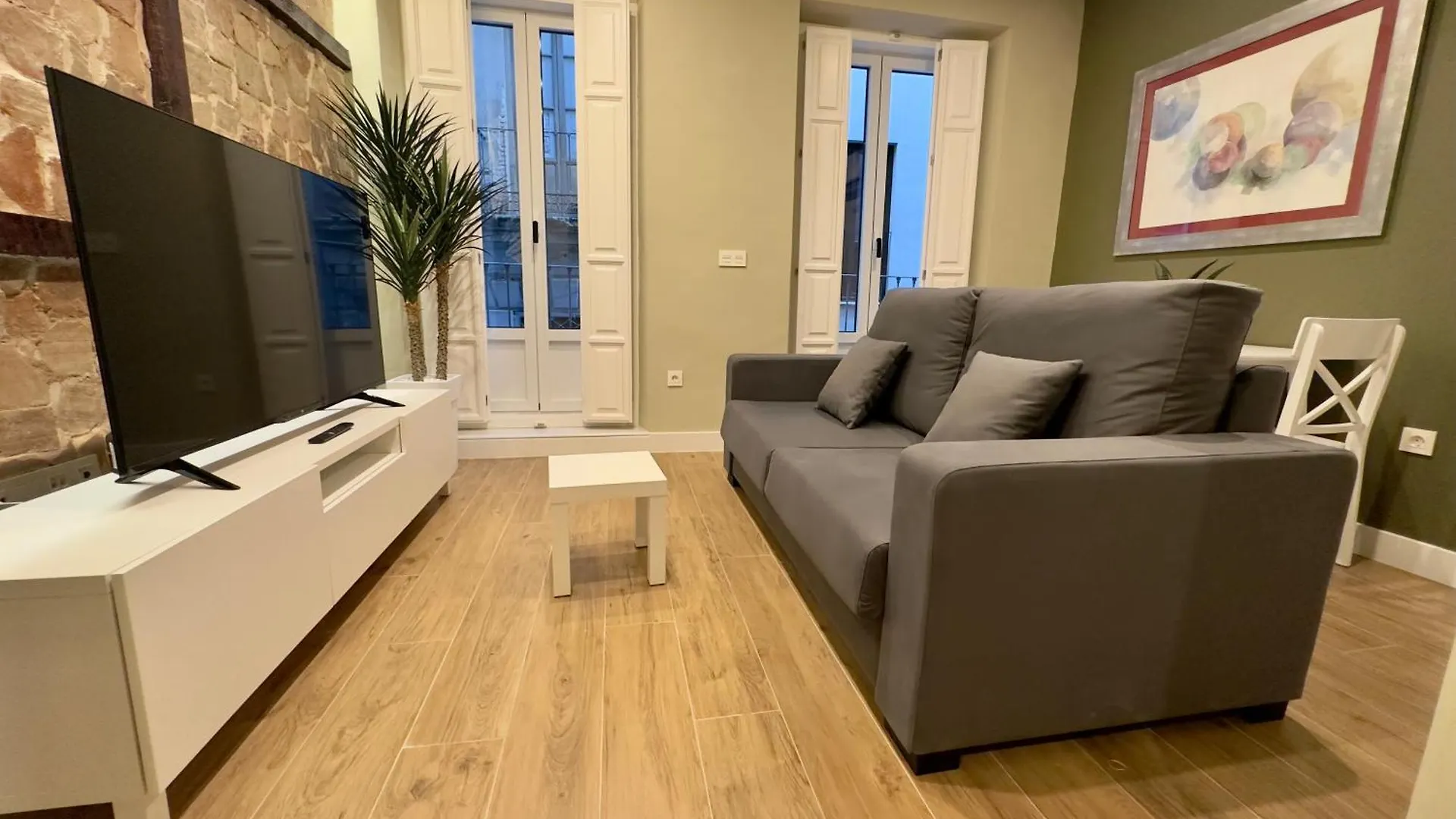 아파트 Apartamentos Anaya,1º,2º En Pleno Centro De 그라나다